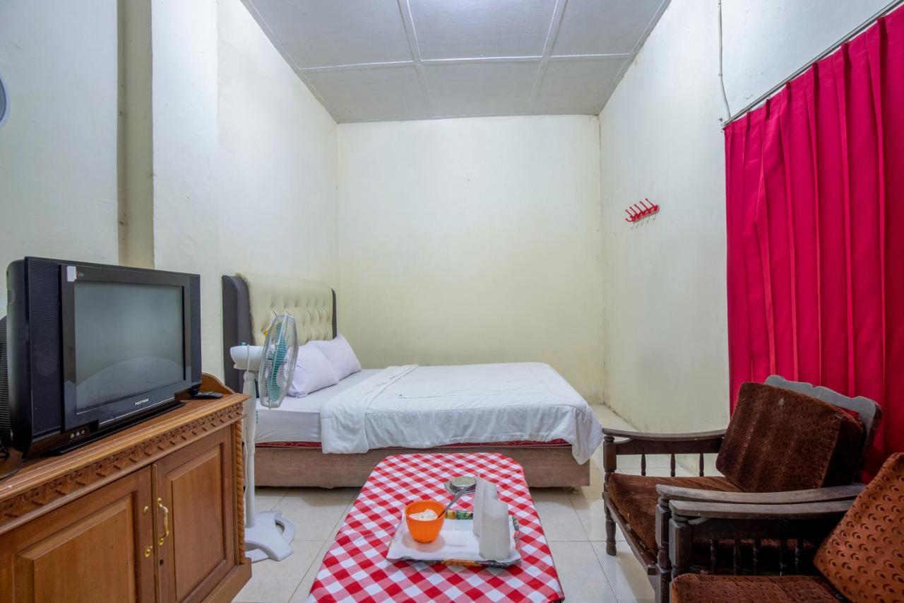 Hotel Jogja Букиттинги Экстерьер фото