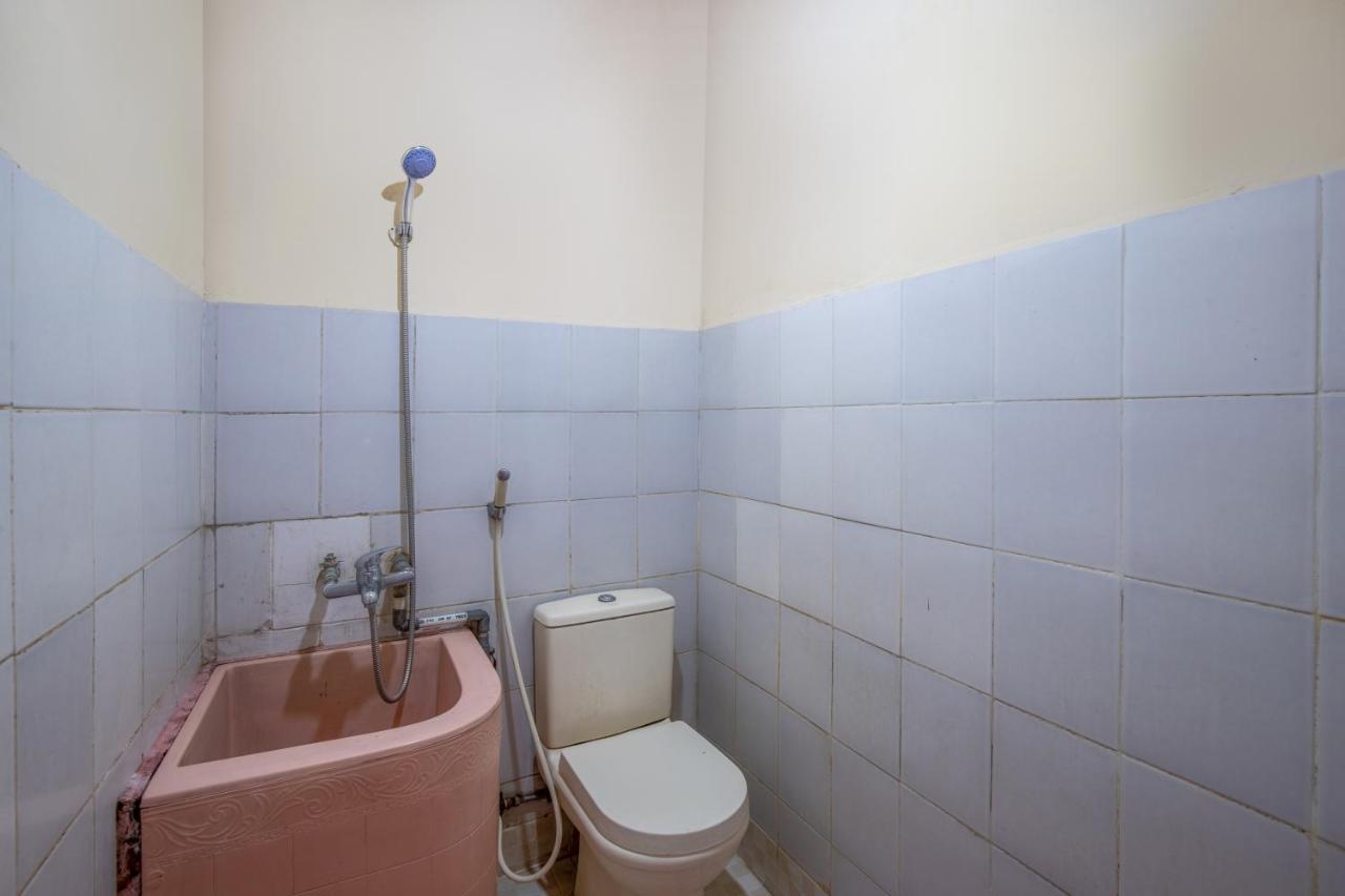 Hotel Jogja Букиттинги Экстерьер фото
