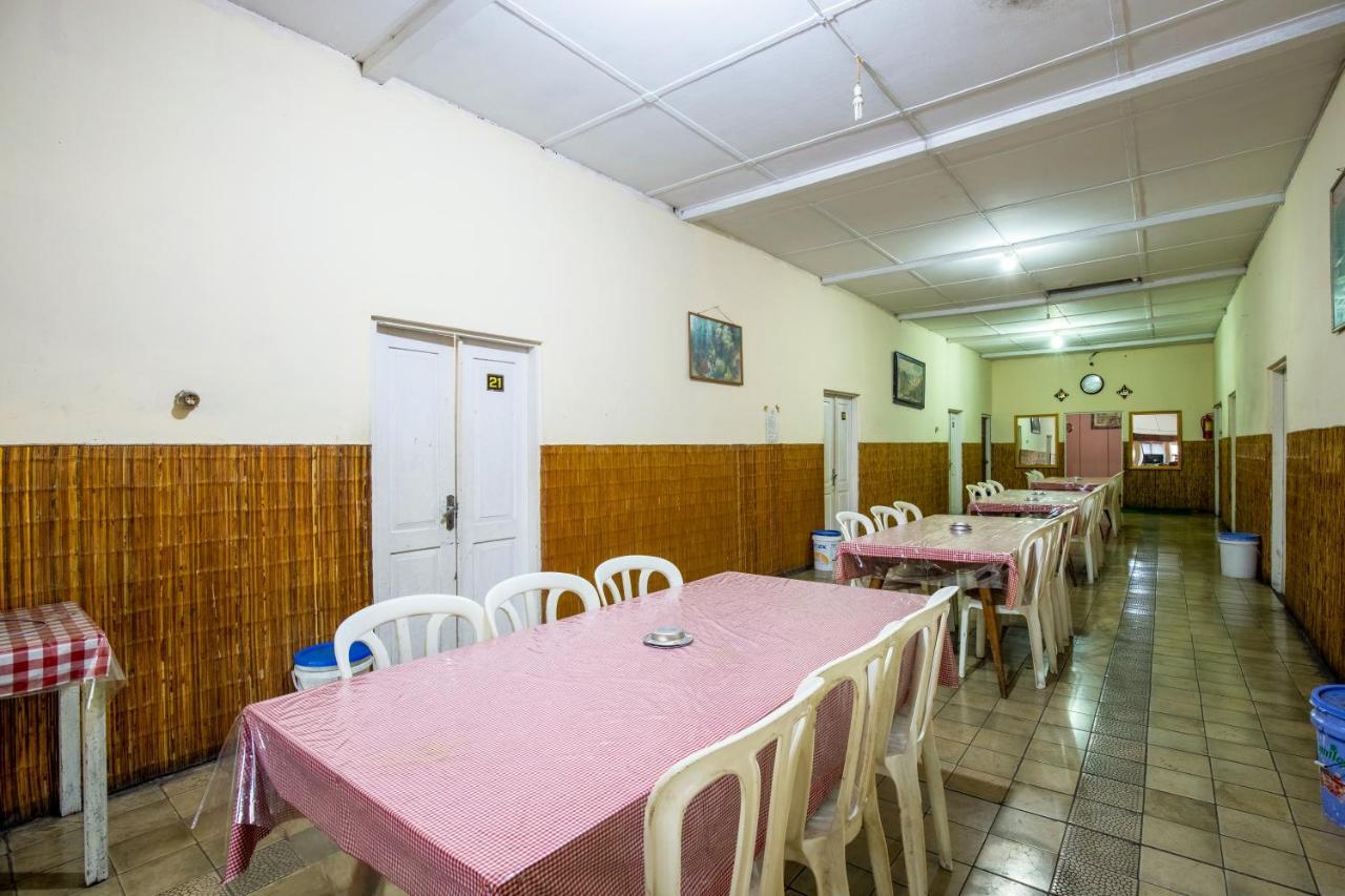 Hotel Jogja Букиттинги Экстерьер фото
